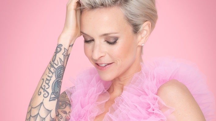 Brigitte Boisjoli présente Mens-Moi